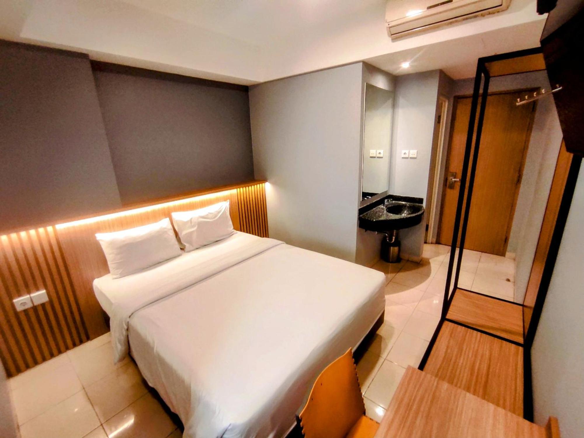 Studio One Thamrin Hotel Jakarta Exterior foto