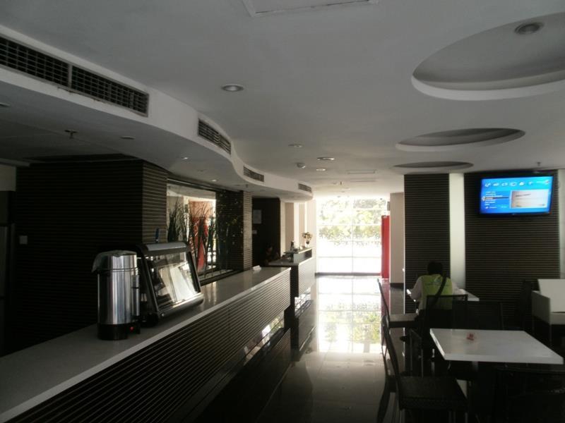 Studio One Thamrin Hotel Jakarta Exterior foto