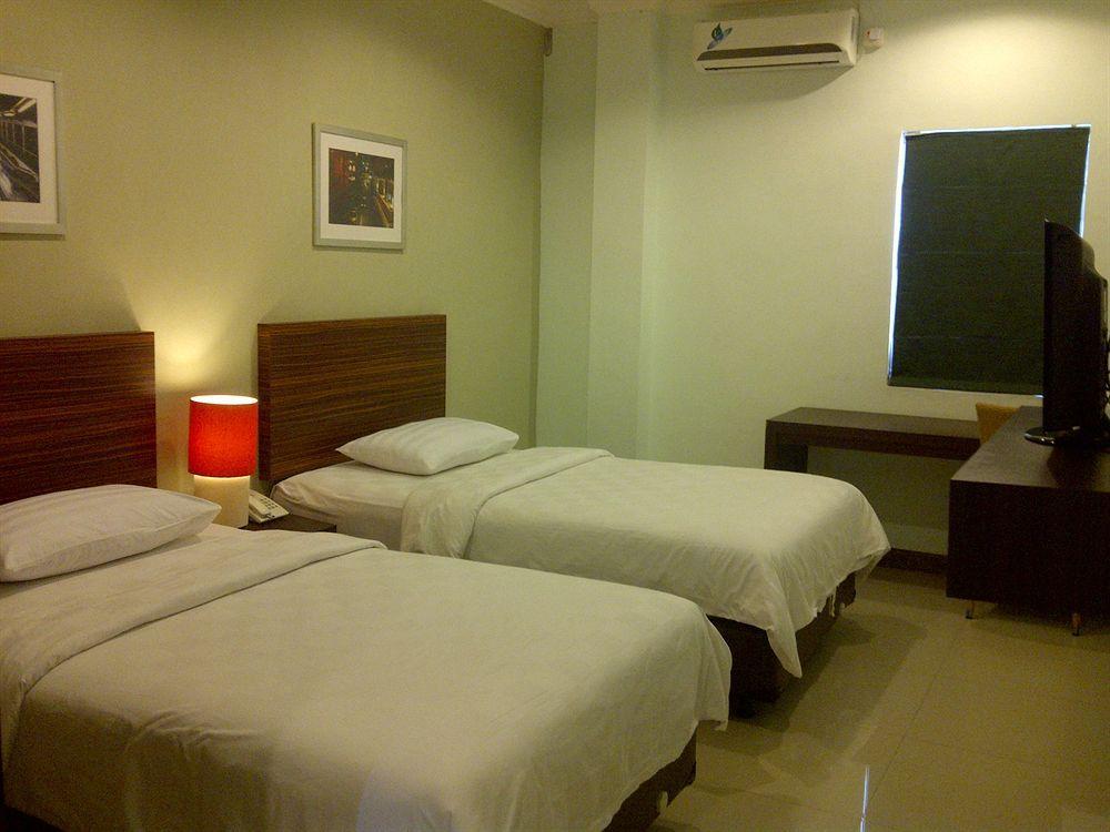 Studio One Thamrin Hotel Jakarta Exterior foto