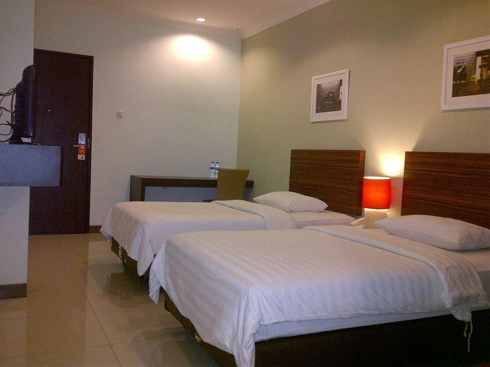 Studio One Thamrin Hotel Jakarta Exterior foto